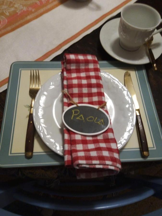 B&B La Gallinella Rossa Baschi Экстерьер фото